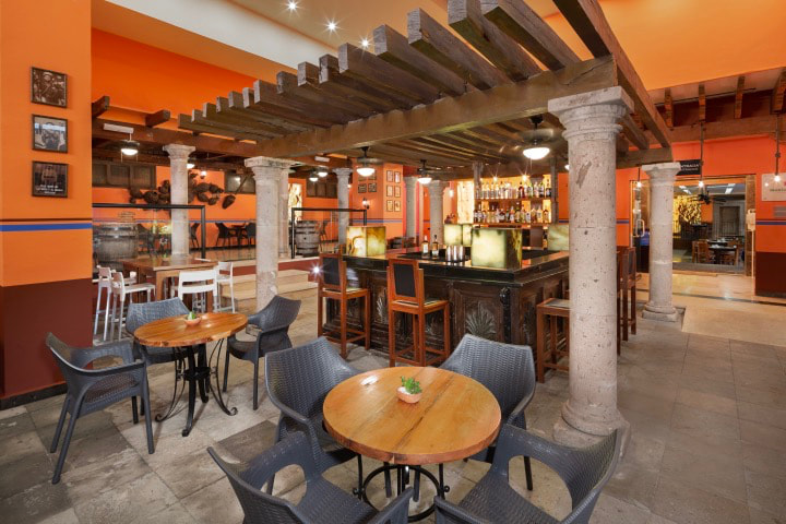 La Cantina