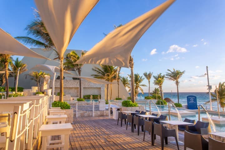 Oasis Beach Club activities